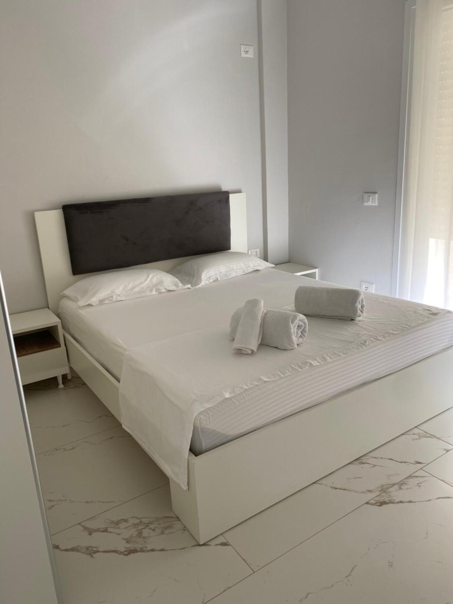 Edan Apartments Vlora Kültér fotó
